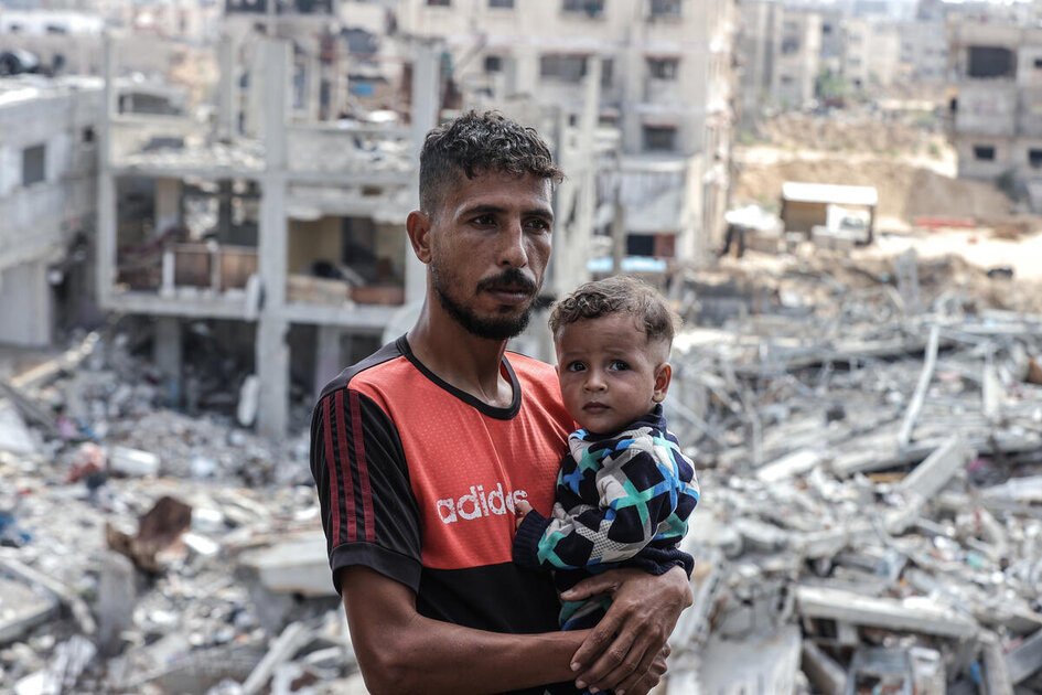 Child in refugee camp